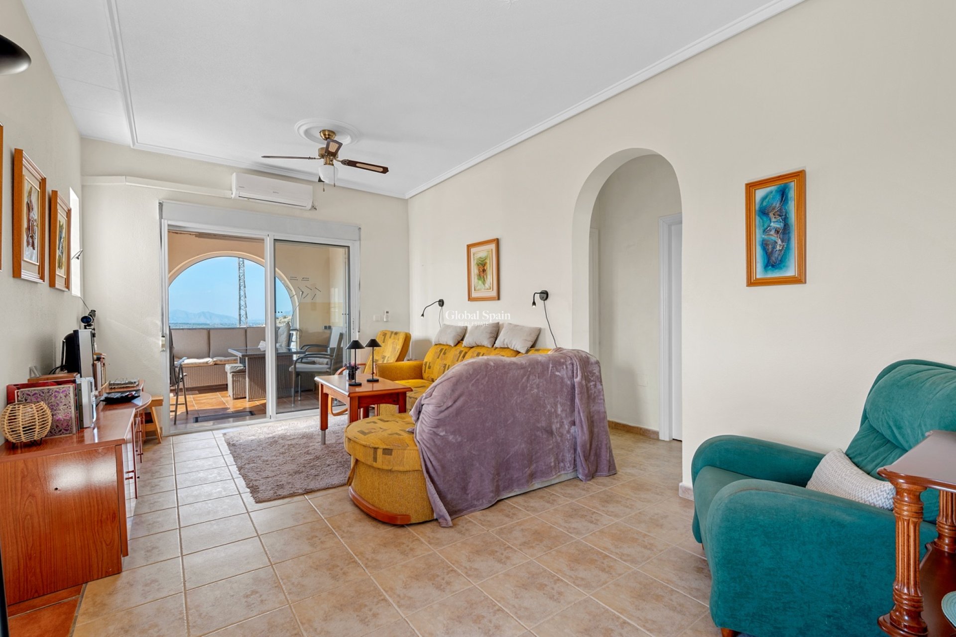 Resale - HOUSE -
CIUDAD QUESADA