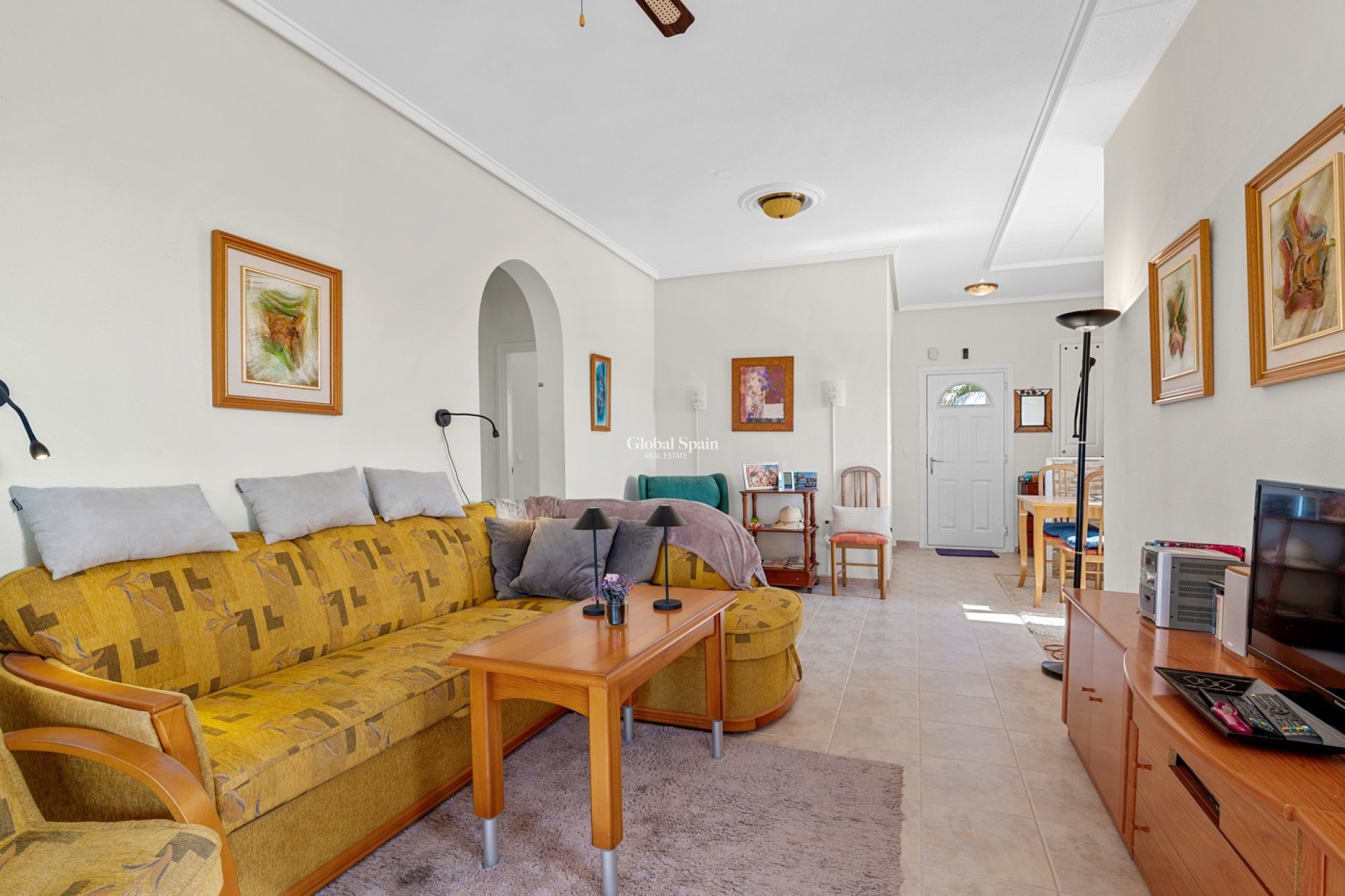 Resale - HOUSE -
CIUDAD QUESADA