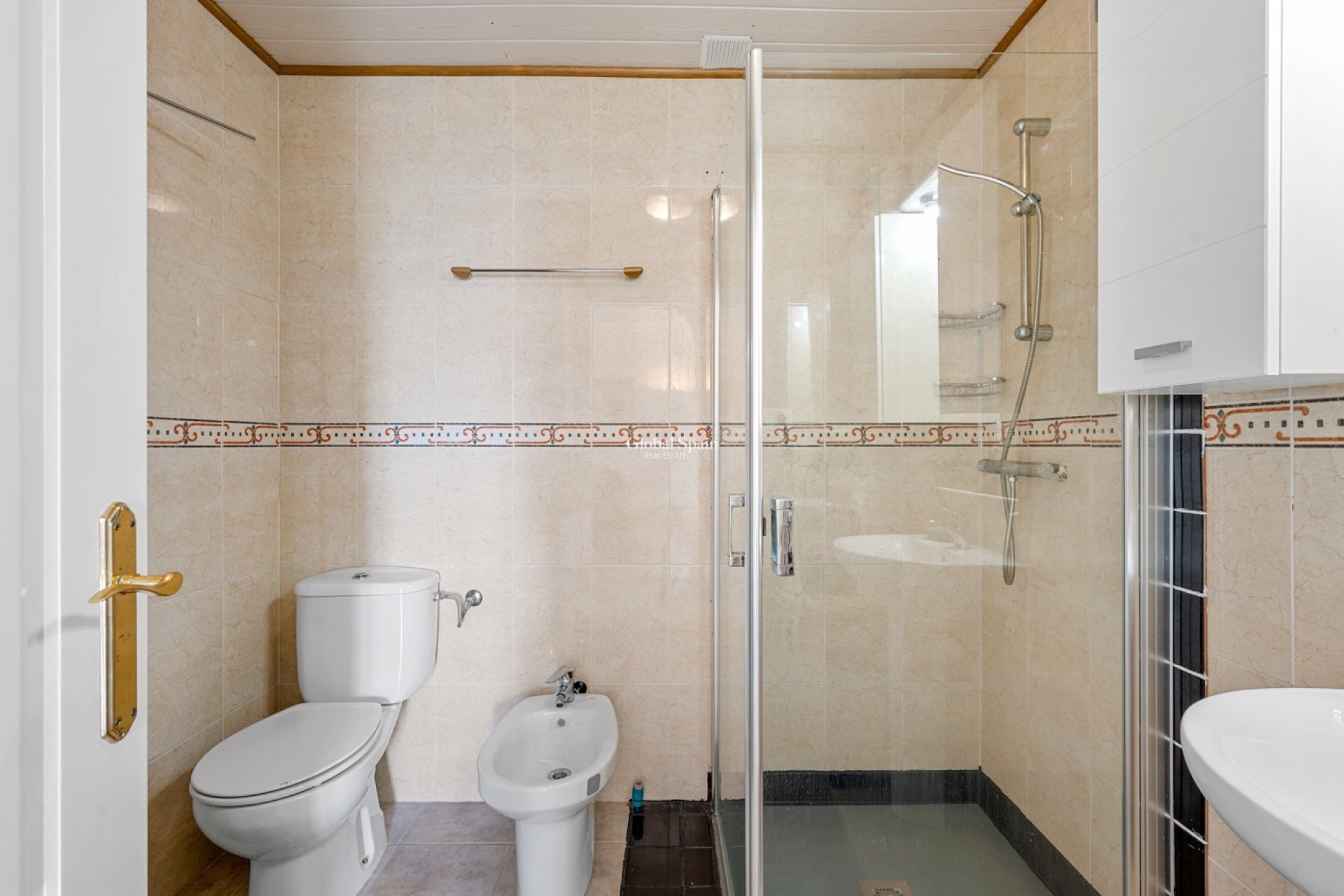 Resale - HOUSE -
CIUDAD QUESADA