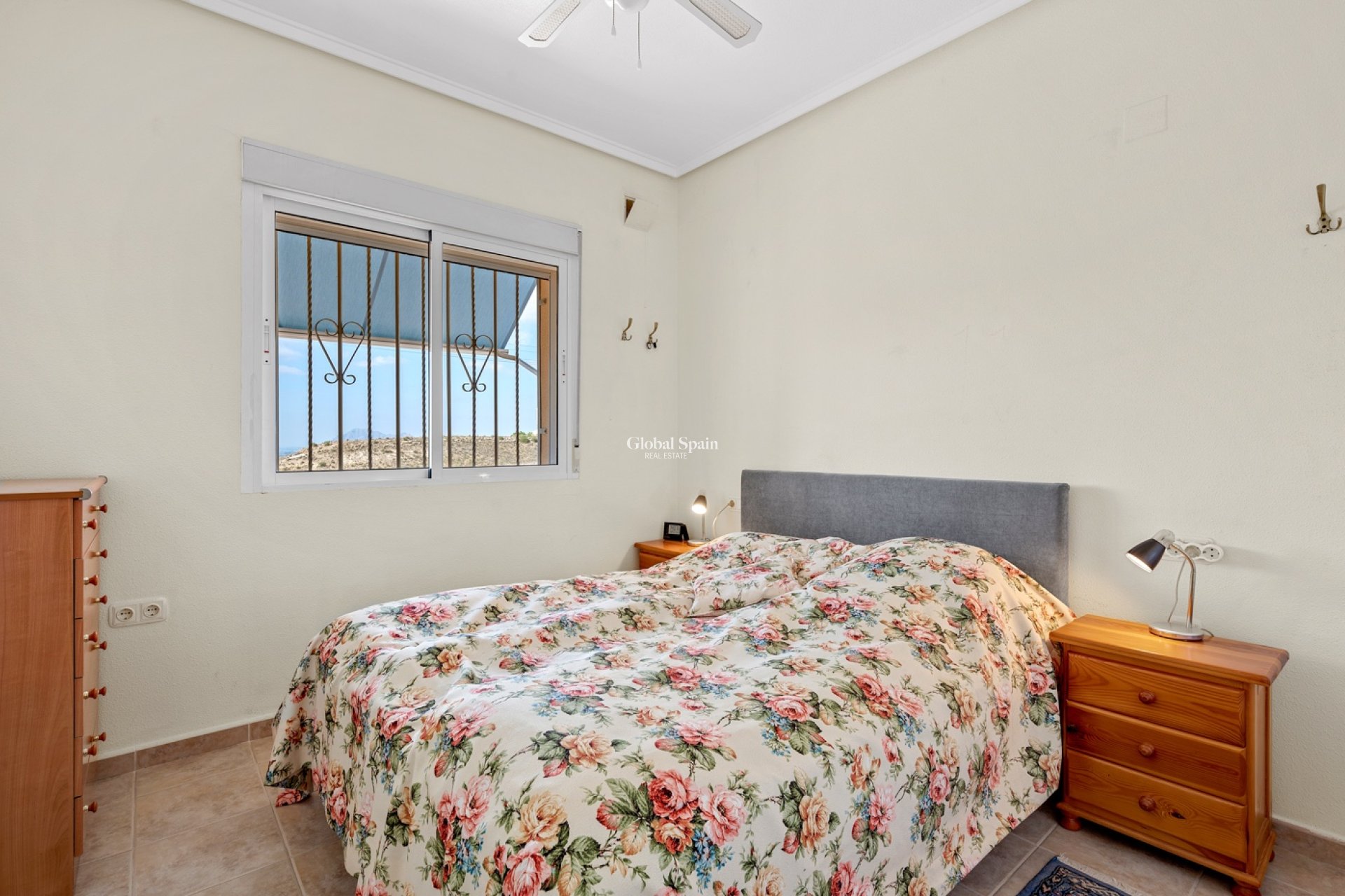 Resale - HOUSE -
CIUDAD QUESADA