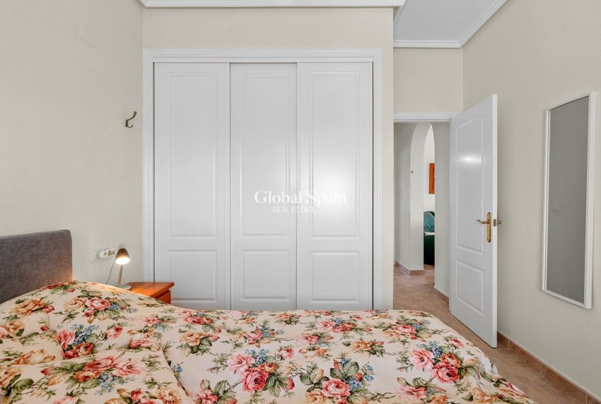 Resale - HOUSE -
CIUDAD QUESADA