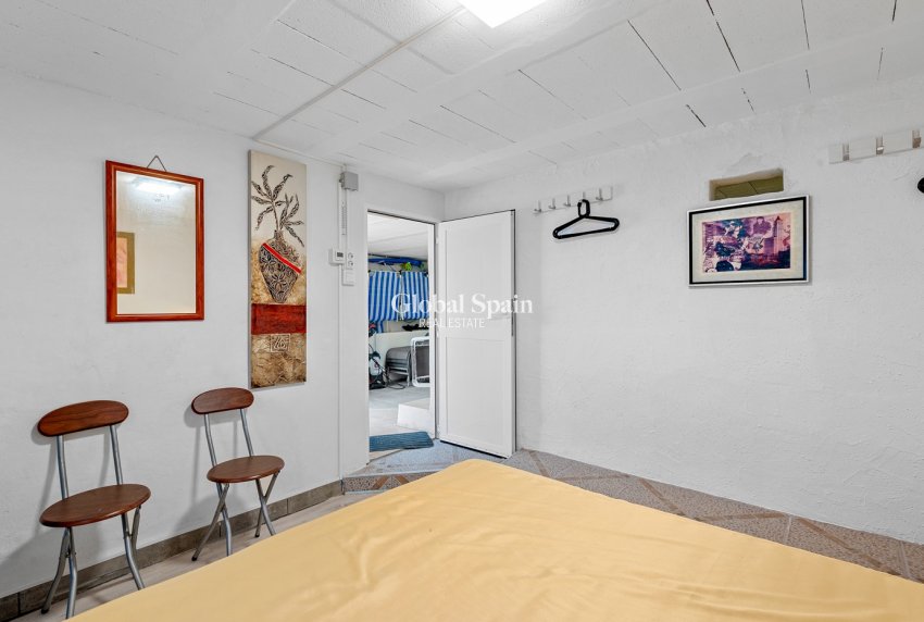 Resale - HOUSE -
CIUDAD QUESADA