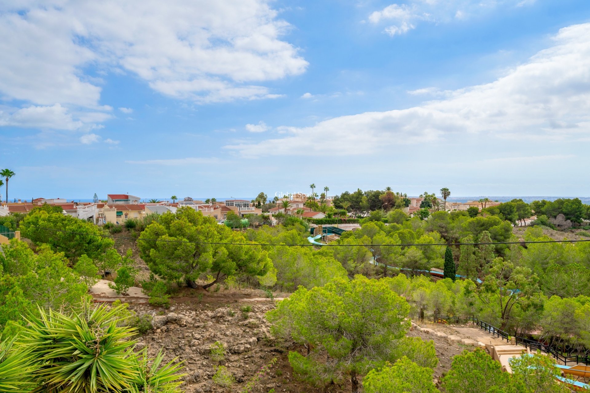 Resale - HOUSE -
CIUDAD QUESADA