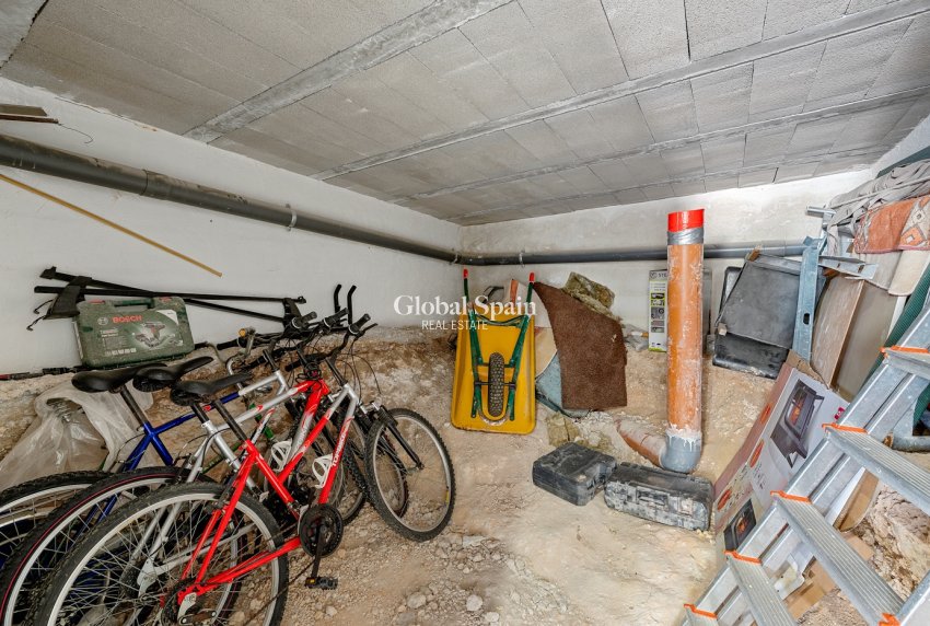 Resale - HOUSE -
CIUDAD QUESADA