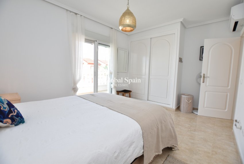 Resale - HOUSE -
CIUDAD QUESADA