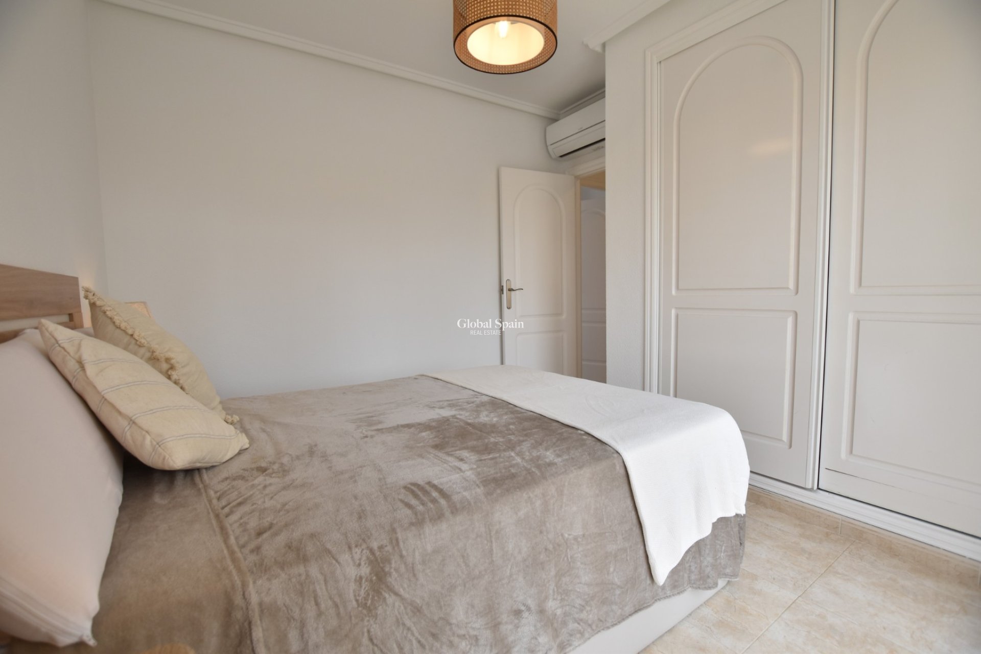 Resale - HOUSE -
CIUDAD QUESADA