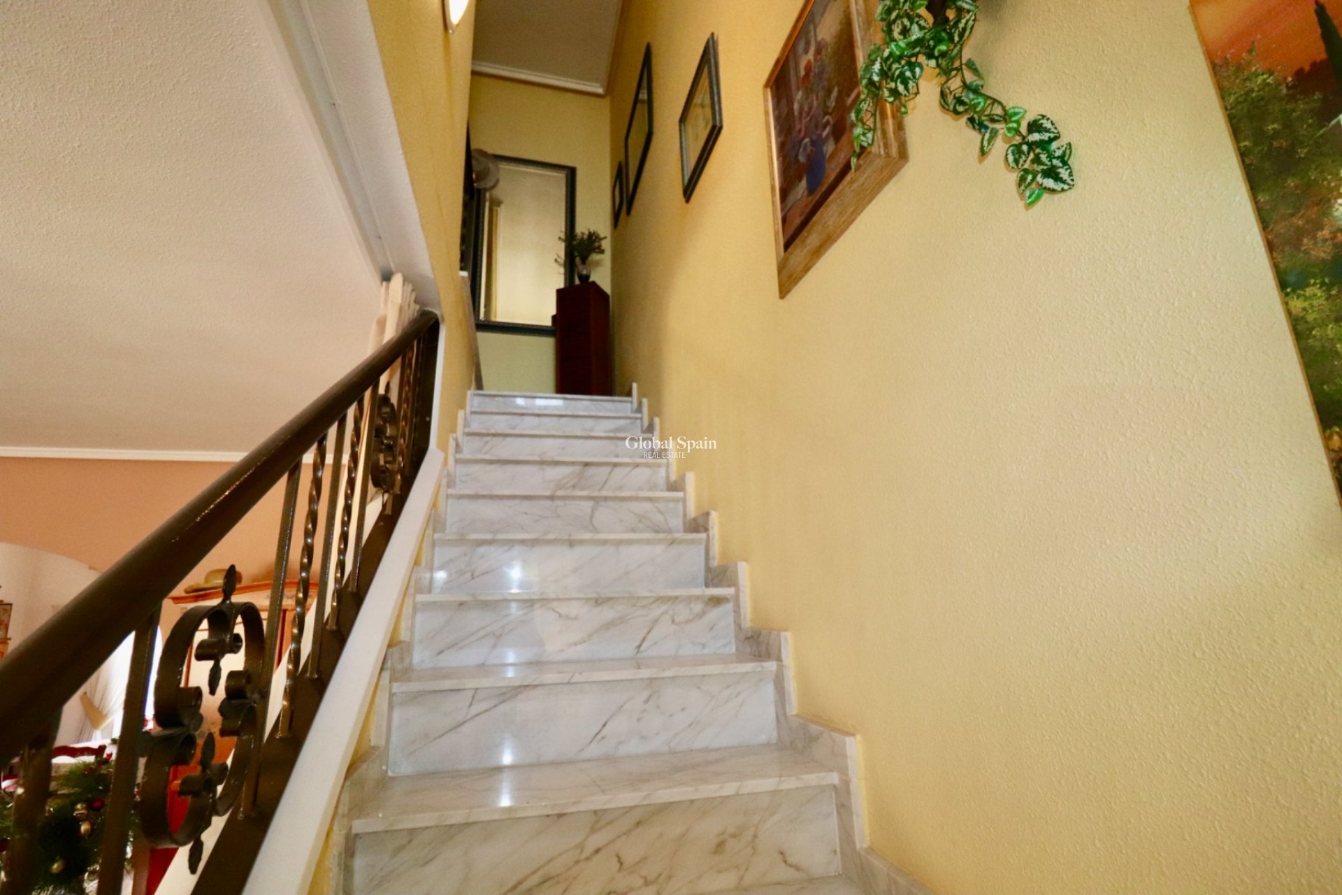 Resale - HOUSE -
CIUDAD QUESADA