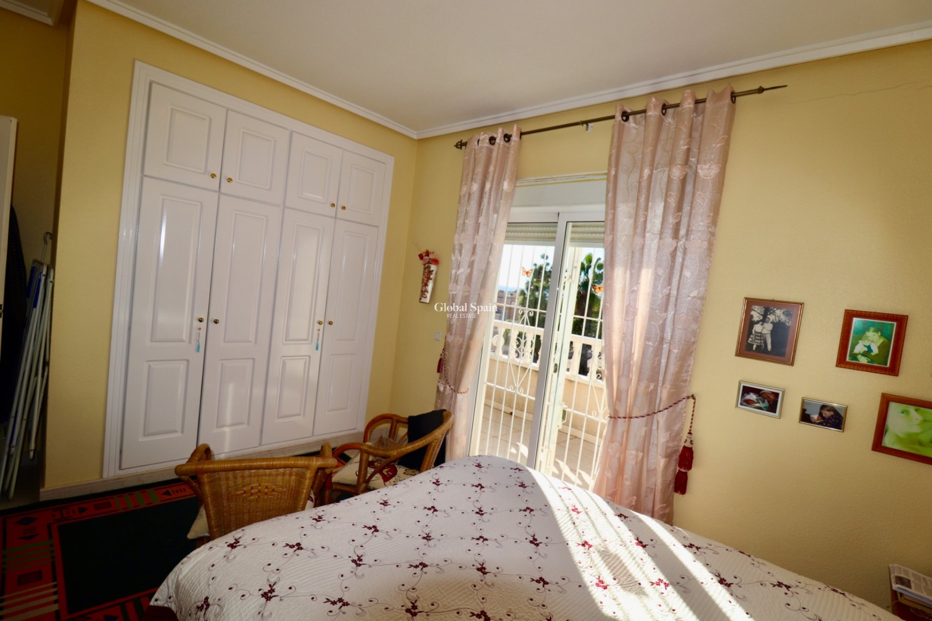 Resale - HOUSE -
CIUDAD QUESADA