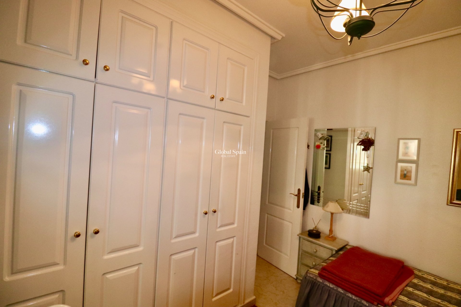 Resale - HOUSE -
CIUDAD QUESADA