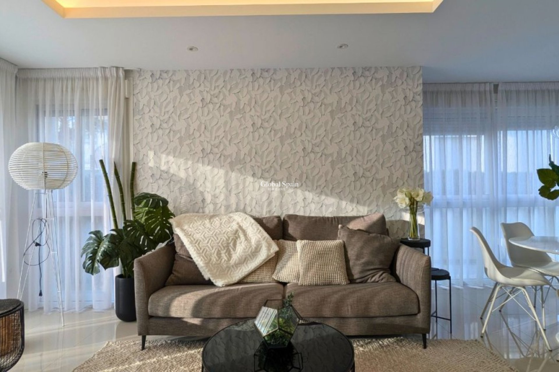 Resale - HOUSE -
CIUDAD QUESADA