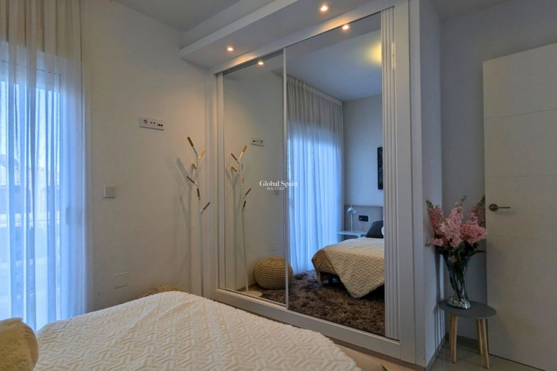 Resale - HOUSE -
CIUDAD QUESADA