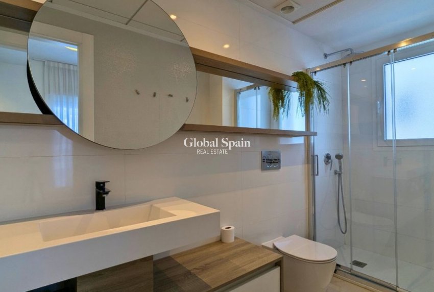 Resale - HOUSE -
CIUDAD QUESADA