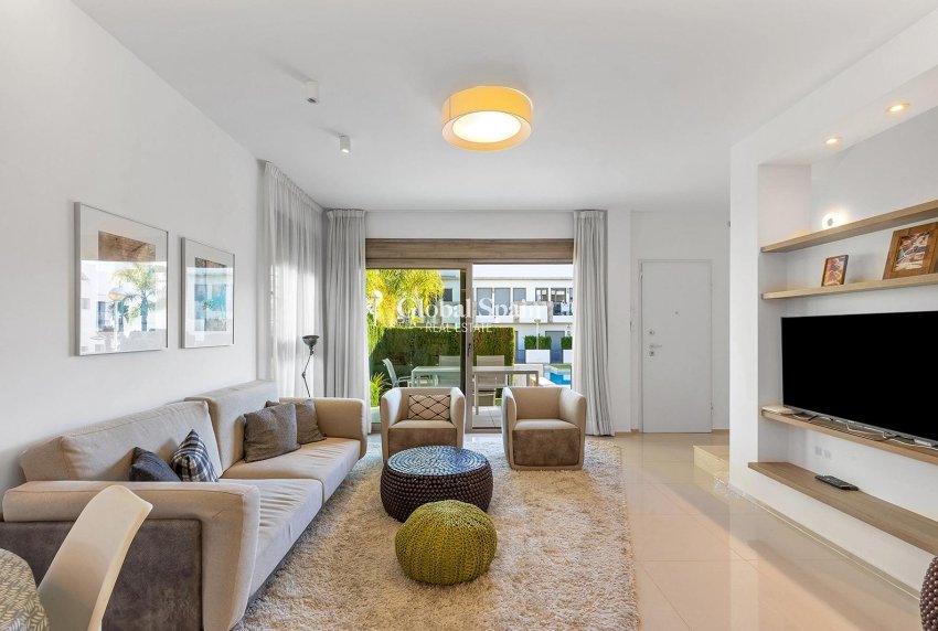 Resale - HOUSE -
CIUDAD QUESADA