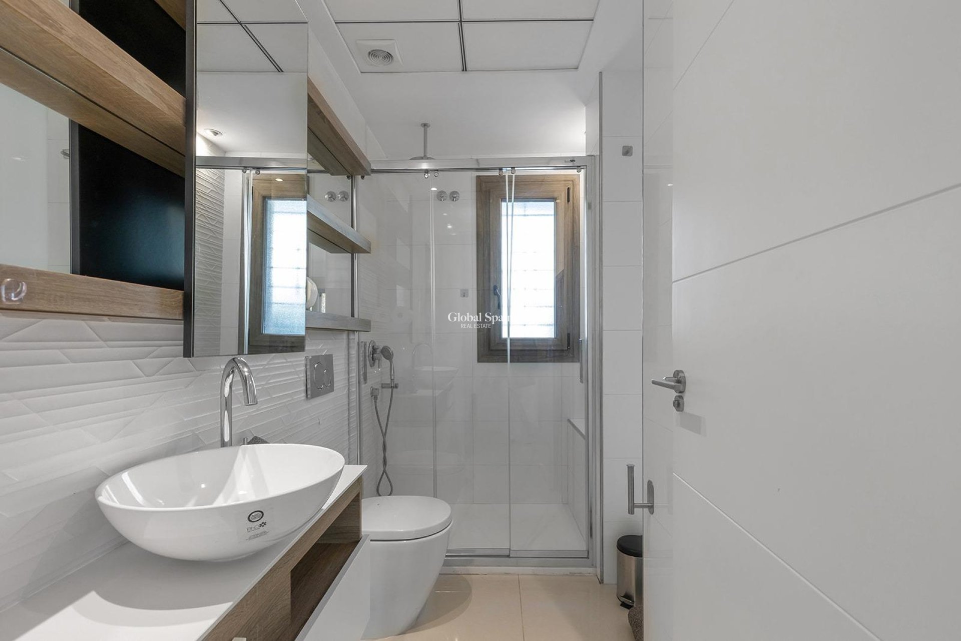 Resale - HOUSE -
CIUDAD QUESADA