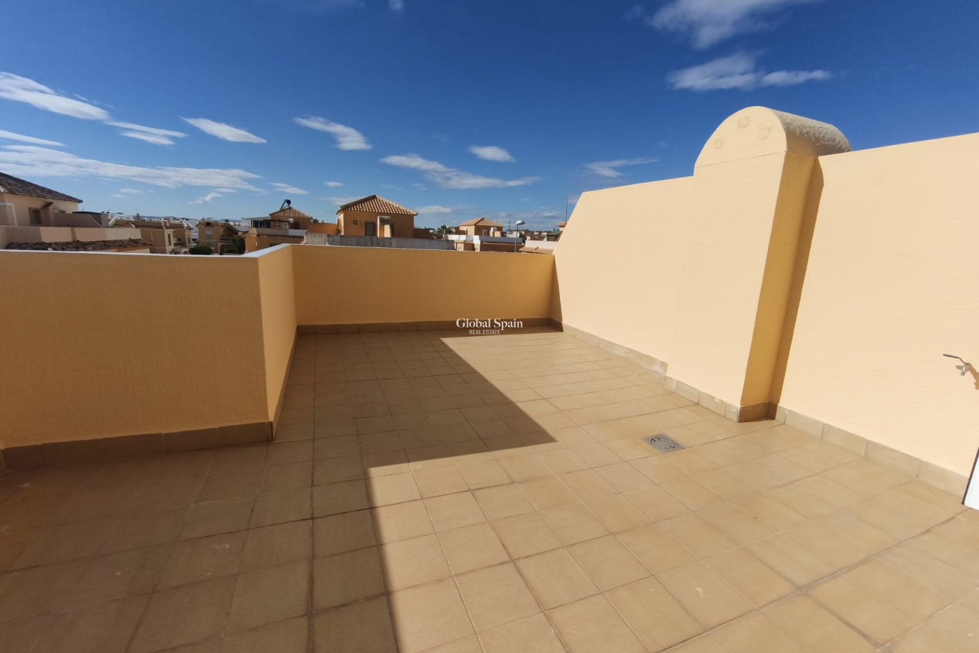 Resale - HOUSE -
CIUDAD QUESADA