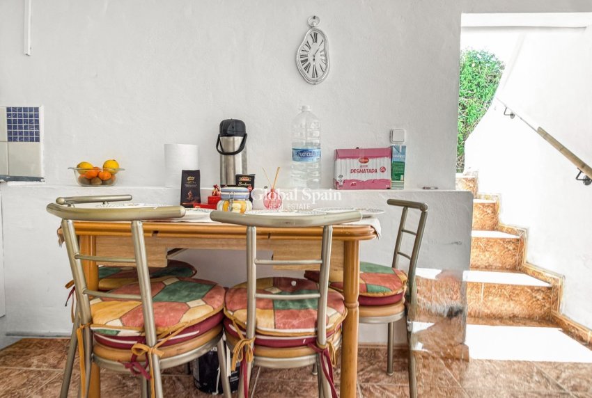 Resale - HOUSE -
CIUDAD QUESADA