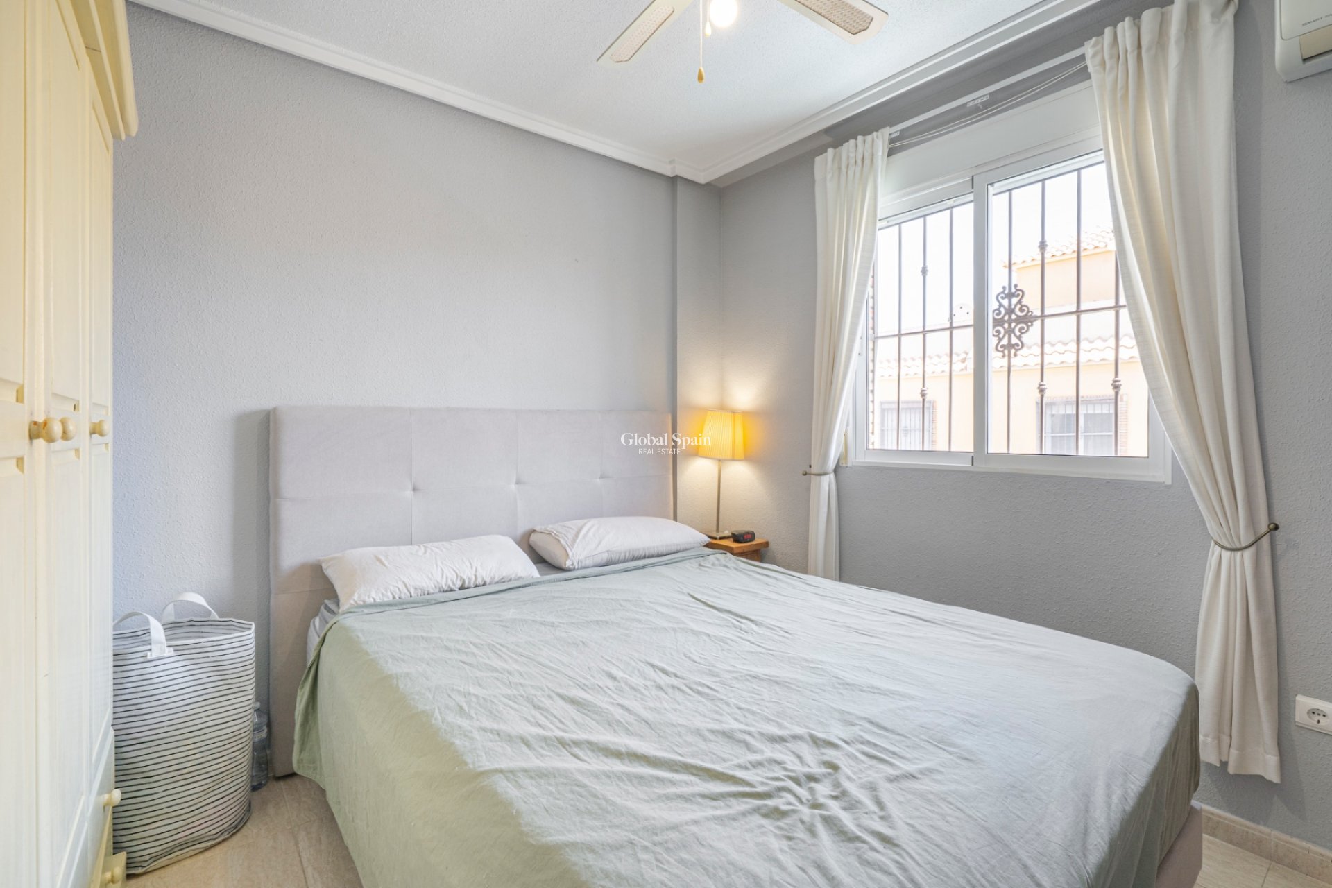 Resale - HOUSE -
CIUDAD QUESADA