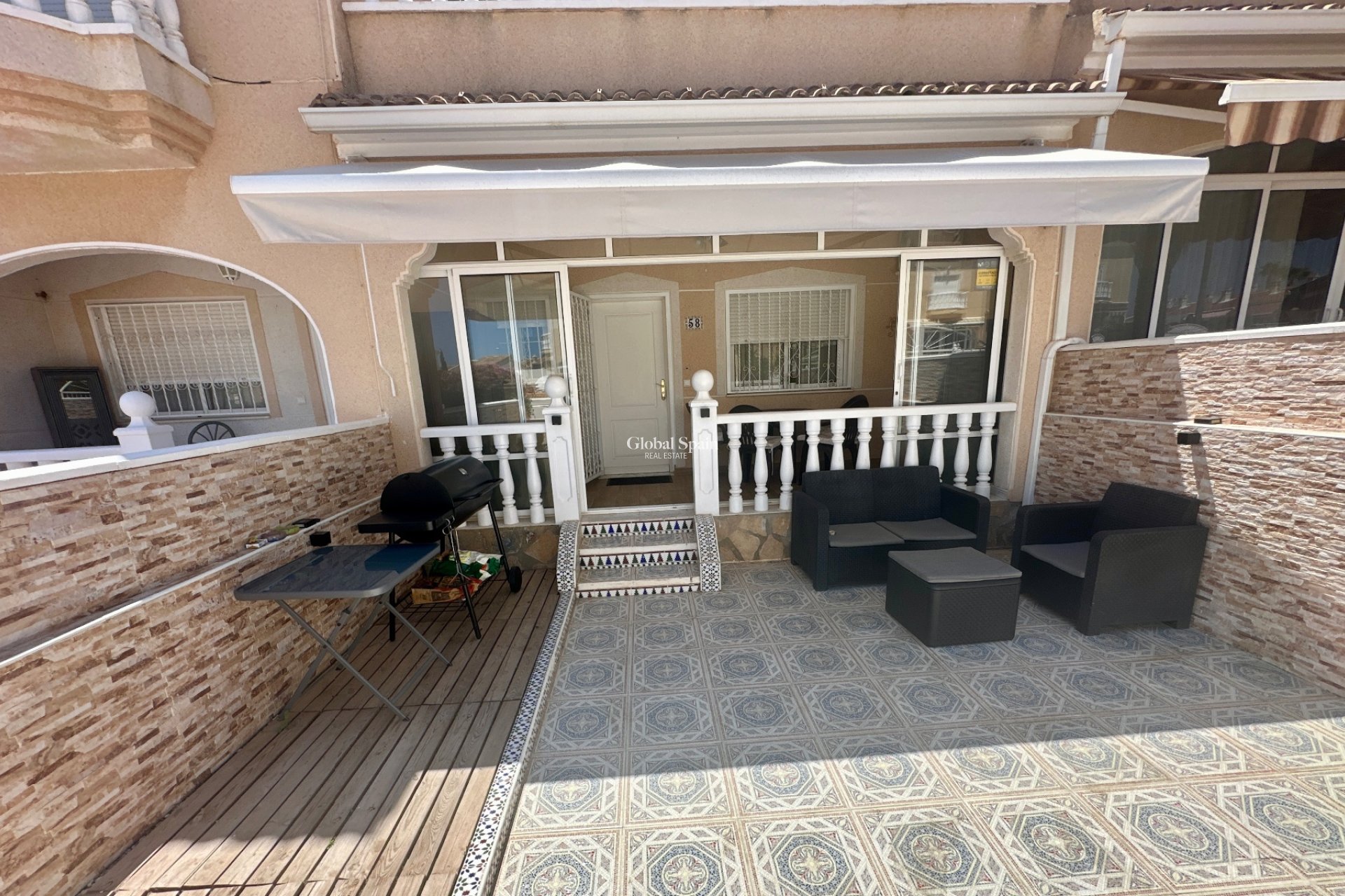 Resale - HOUSE -
CIUDAD QUESADA