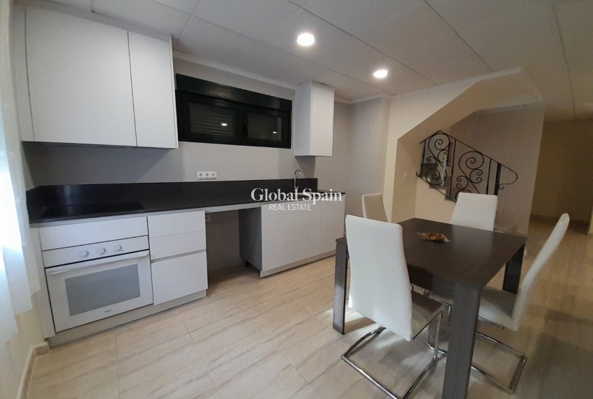 Resale - House -
CIUDAD QUESADA