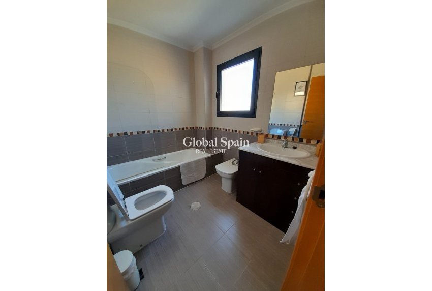 Resale - House -
CIUDAD QUESADA