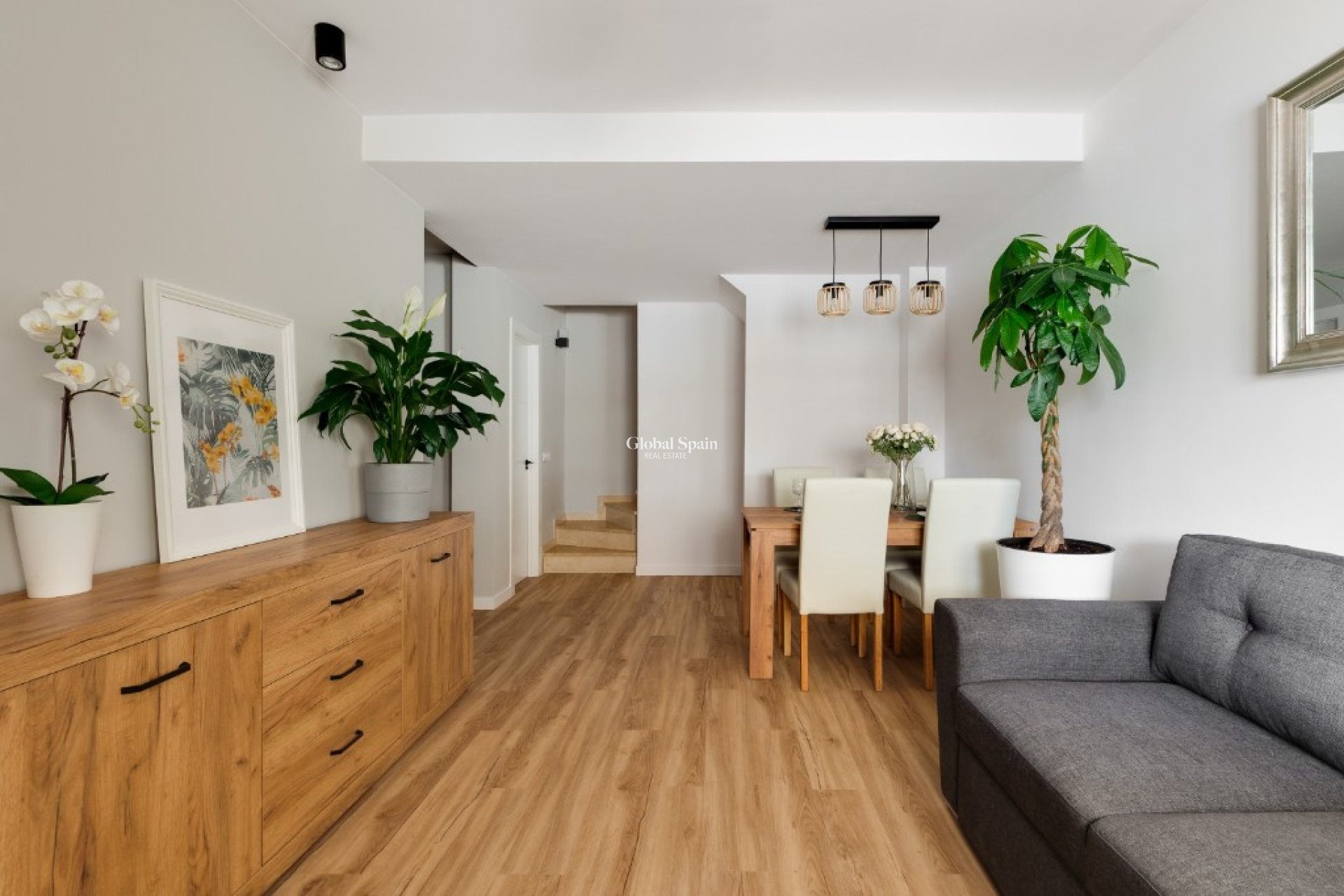 Resale - House -
Costa Blanca - Orihuela Costa