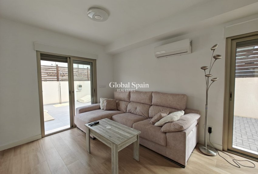 Resale - HOUSE -
COX - Cox