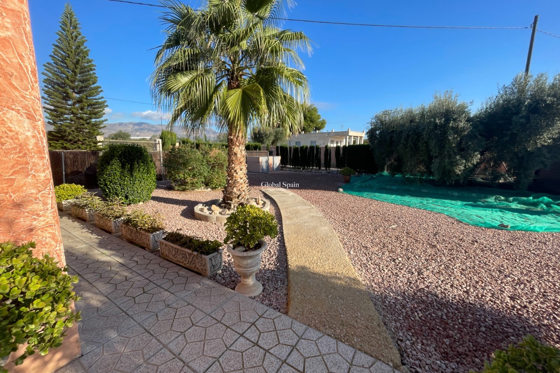 Resale - HOUSE -
CREVILLENTE - Inland