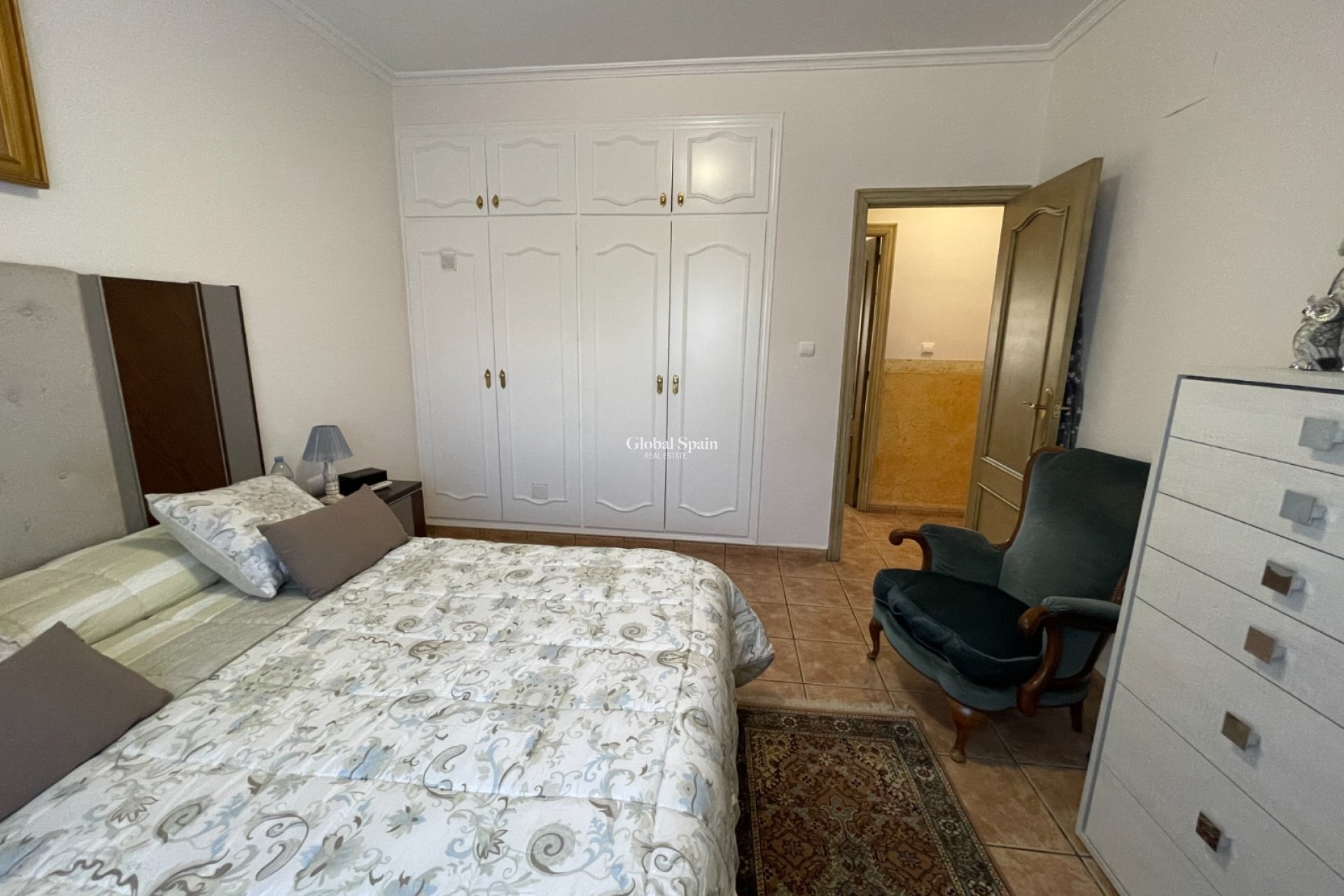 Resale - HOUSE -
CREVILLENTE - Inland