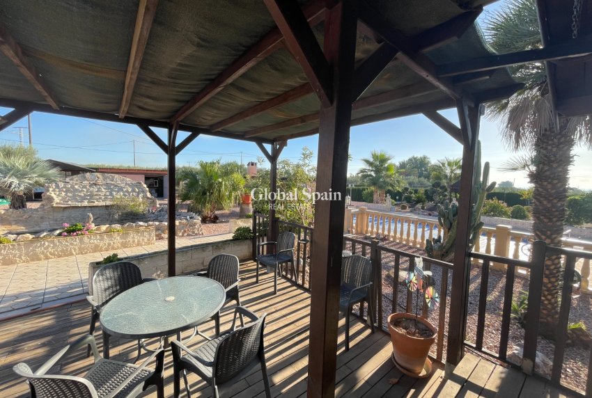 Resale - HOUSE -
CREVILLENTE - Inland