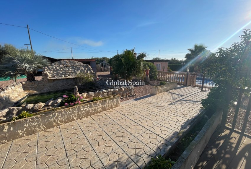 Resale - HOUSE -
CREVILLENTE - Inland