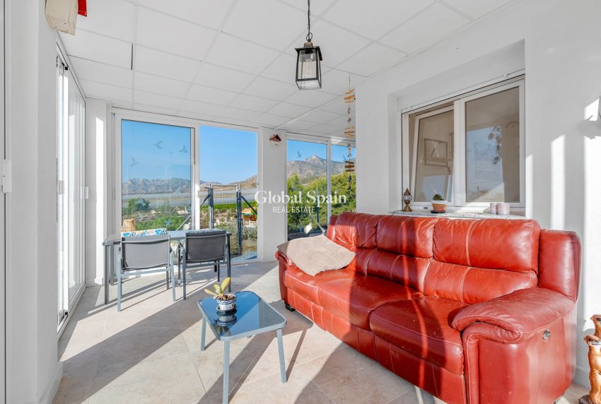 Resale - HOUSE -
CREVILLENTE - Inland