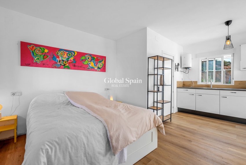 Resale - HOUSE -
CREVILLENTE - Inland