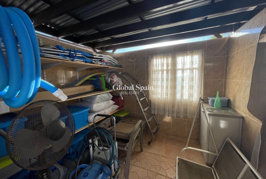 Resale - HOUSE -
CREVILLENTE - Inland