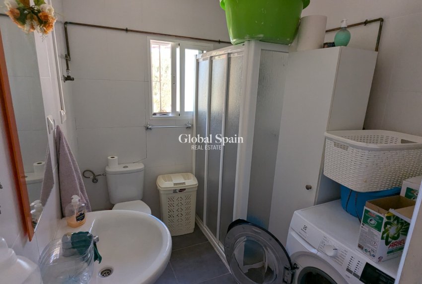 Resale - HOUSE -
CREVILLENTE - Inland