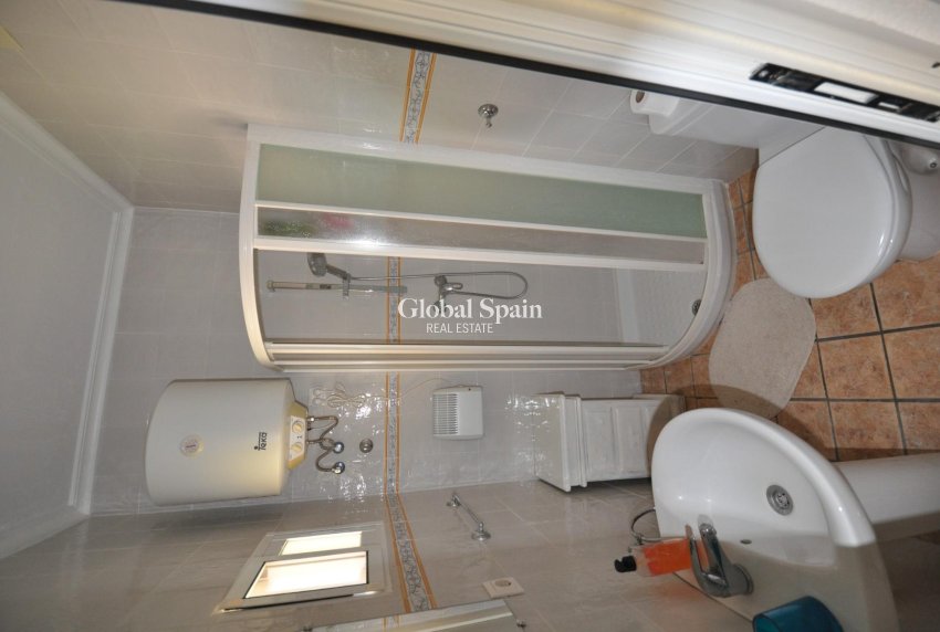 Resale - HOUSE -
CREVILLENTE - Inland