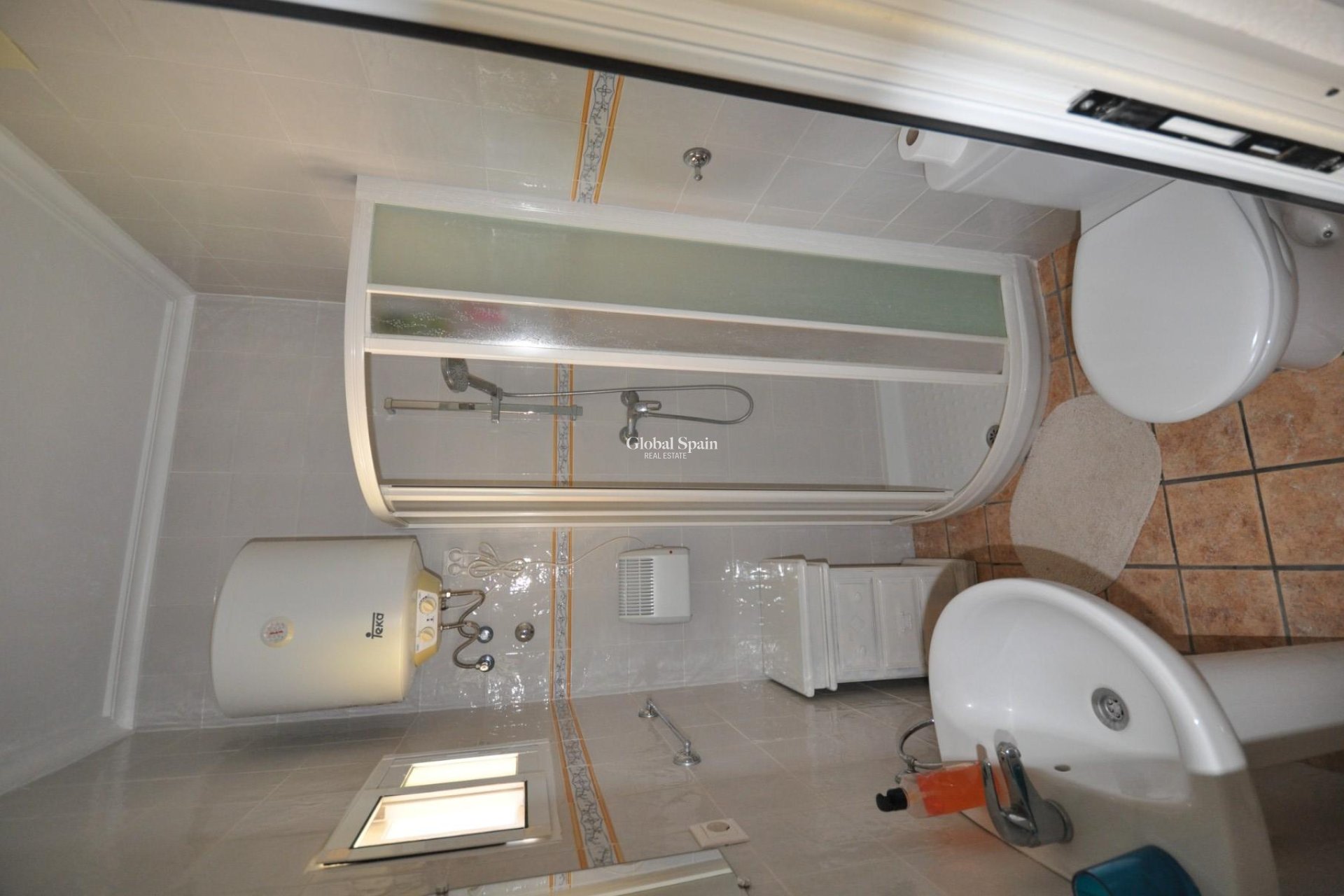 Resale - HOUSE -
CREVILLENTE - Inland