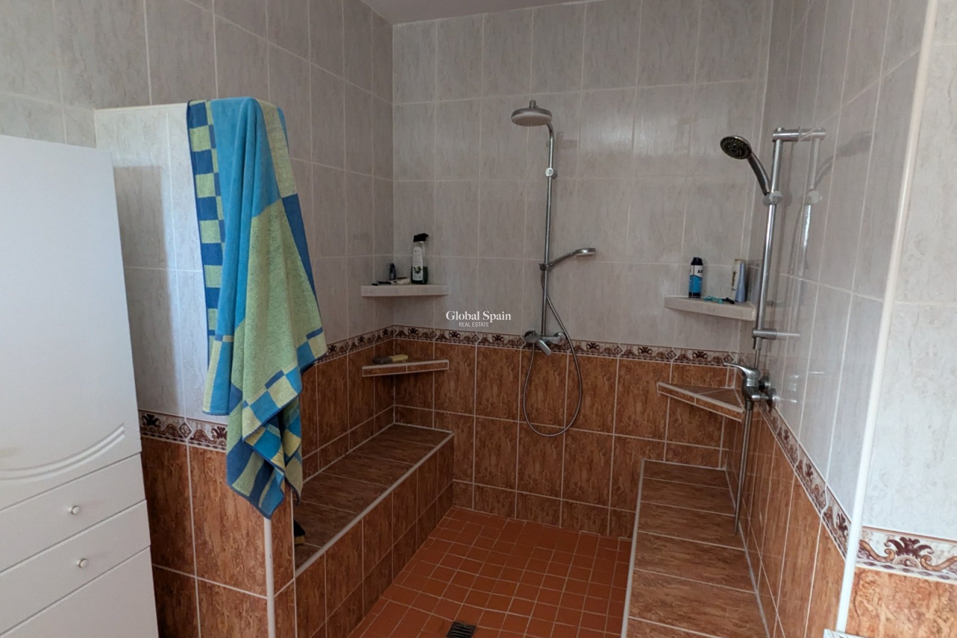 Resale - HOUSE -
CREVILLENTE - Inland