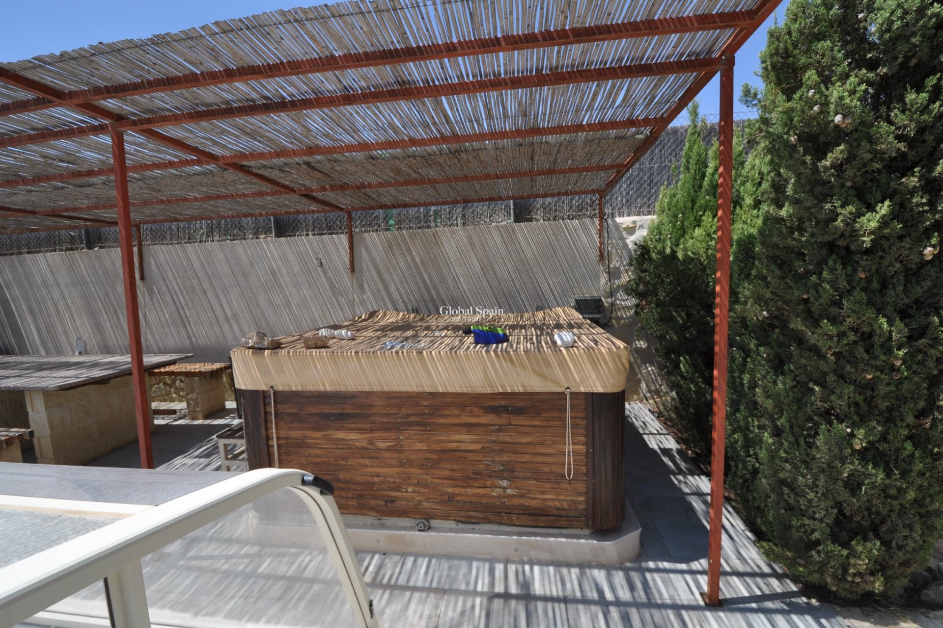 Resale - HOUSE -
CREVILLENTE - Inland