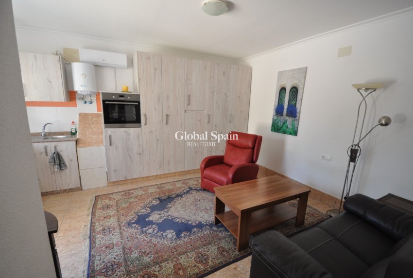 Resale - HOUSE -
CREVILLENTE - Inland