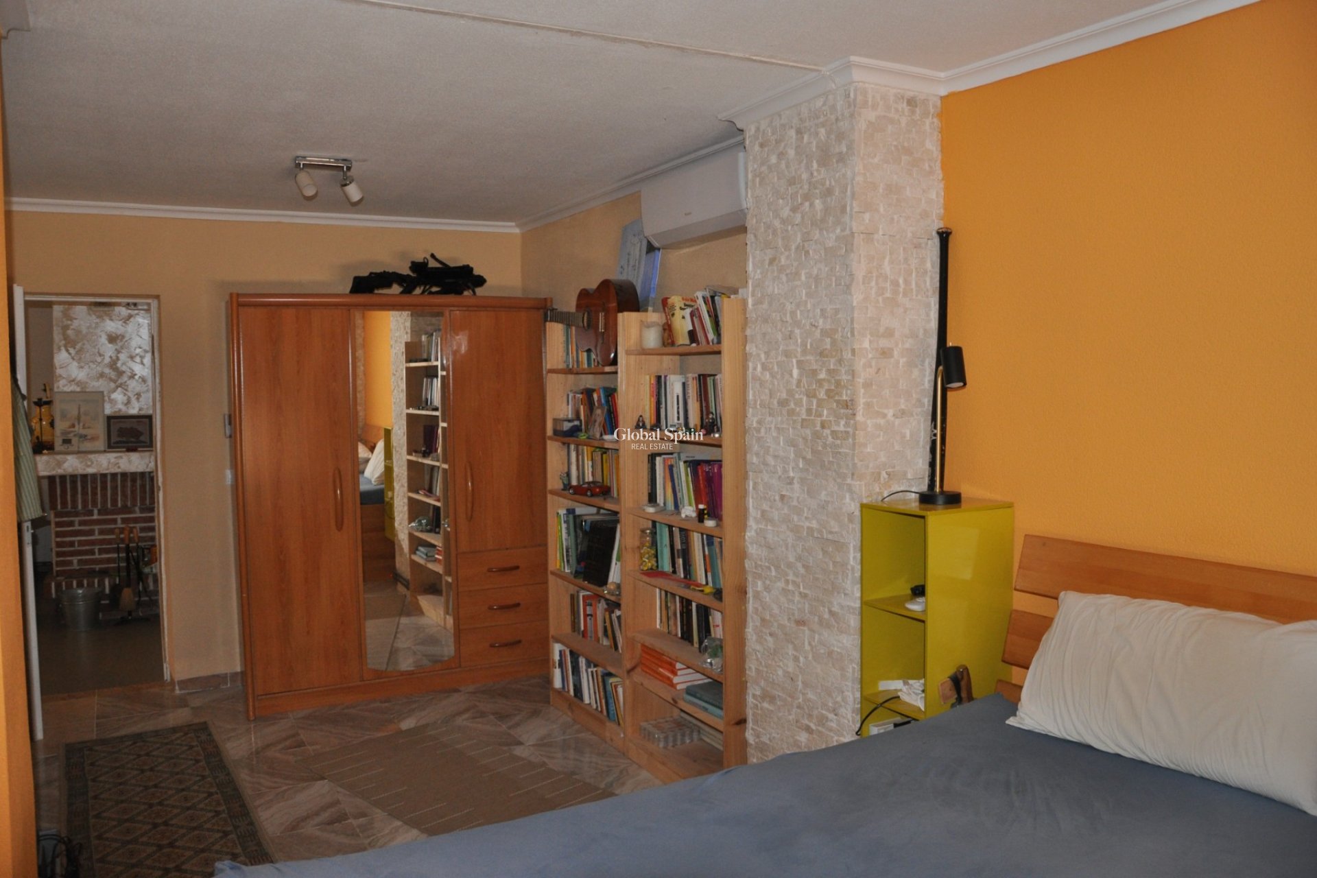Resale - HOUSE -
CREVILLENTE - Inland