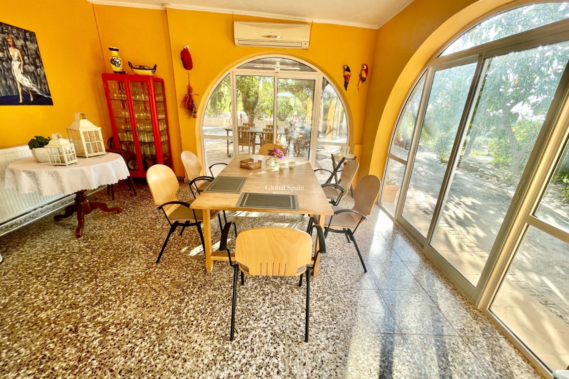 Resale - HOUSE -
CREVILLENTE - Inland