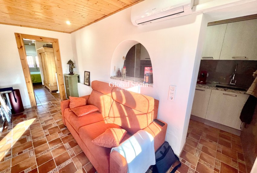 Resale - HOUSE -
CREVILLENTE - Inland
