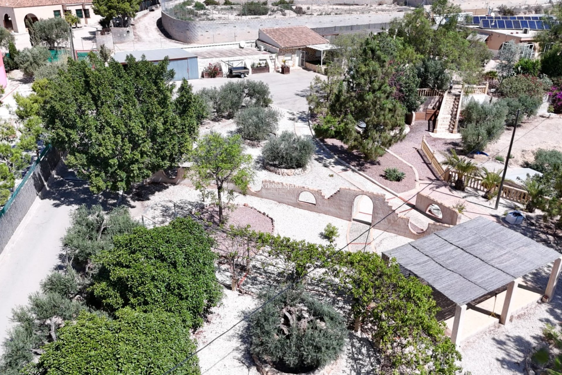 Resale - HOUSE -
CREVILLENTE