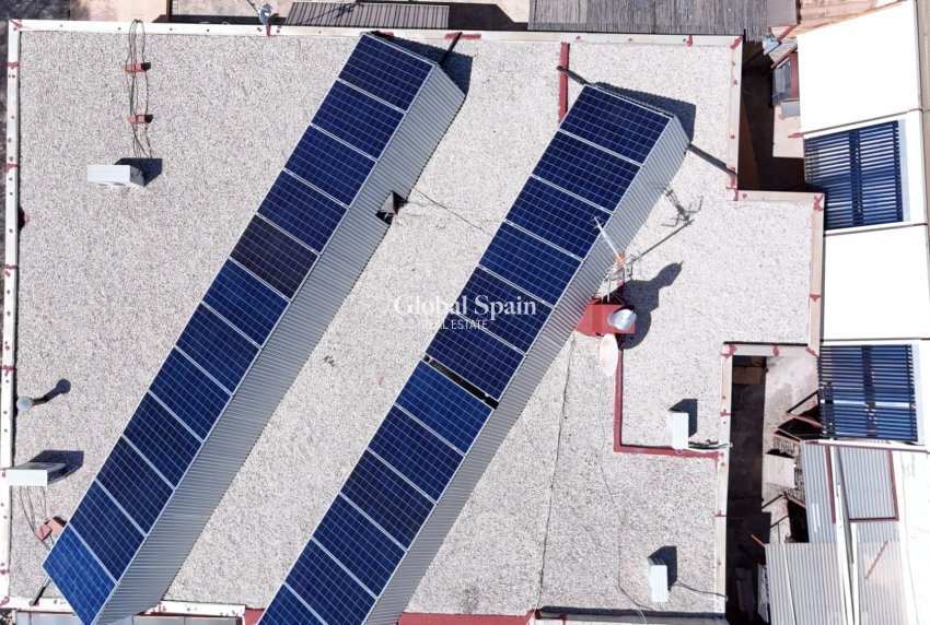 Resale - HOUSE -
CREVILLENTE