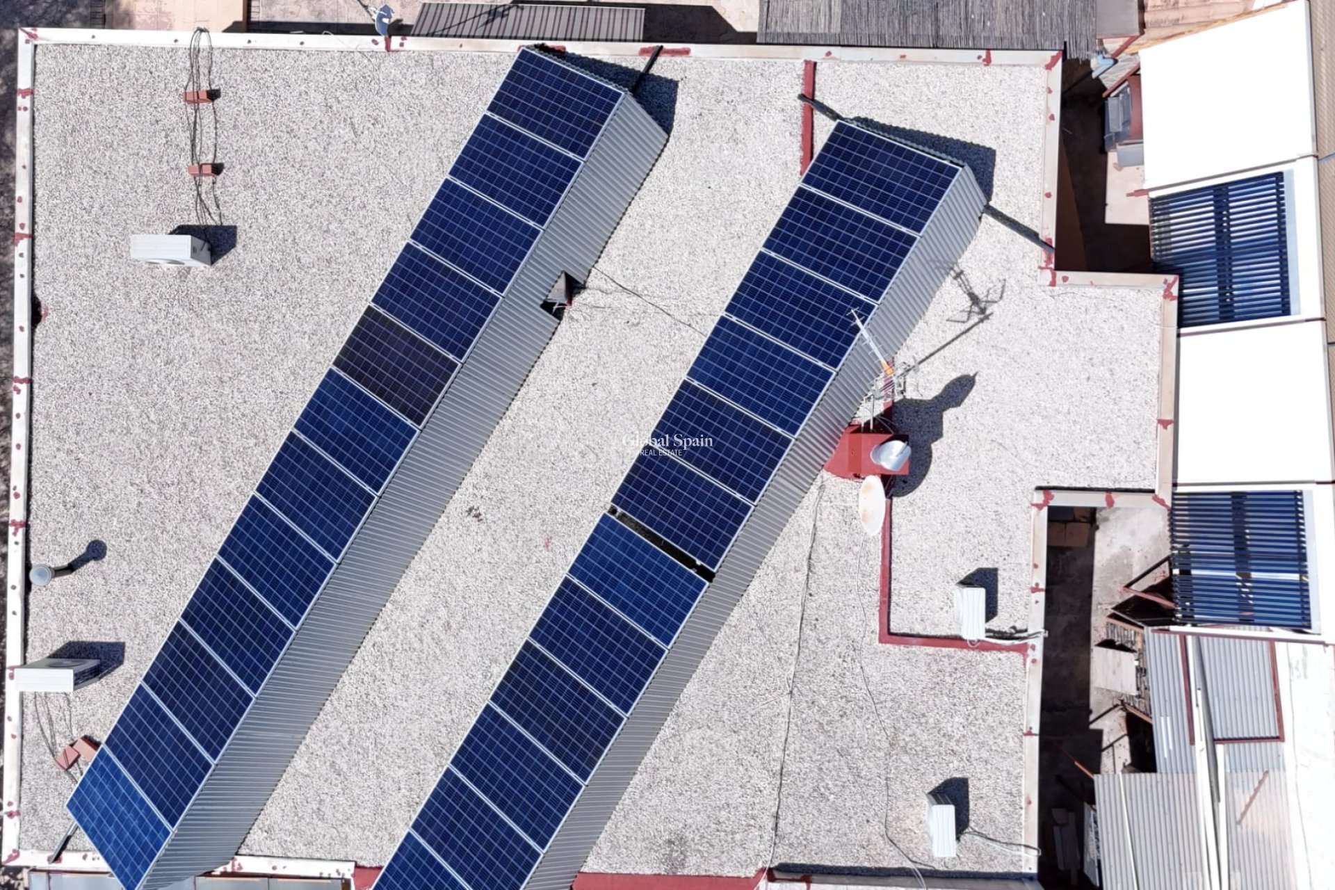 Resale - HOUSE -
CREVILLENTE