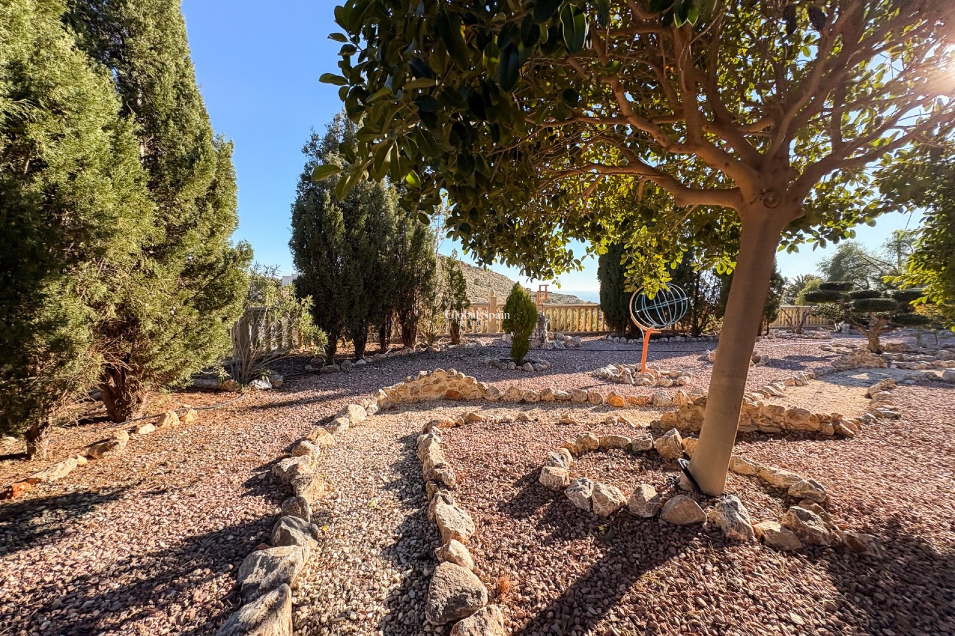 Resale - HOUSE -
CREVILLENTE