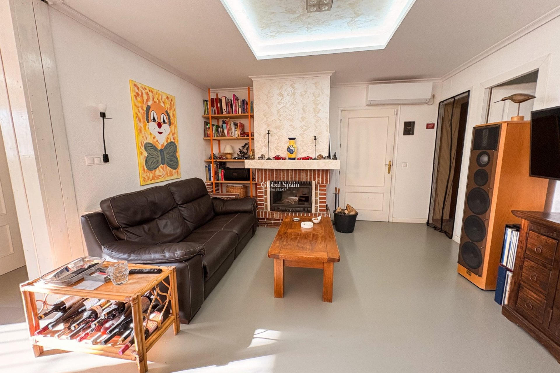 Resale - HOUSE -
CREVILLENTE