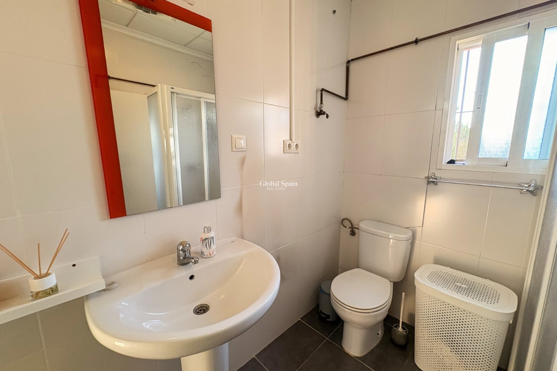 Resale - HOUSE -
CREVILLENTE