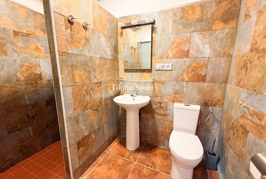 Resale - HOUSE -
CREVILLENTE