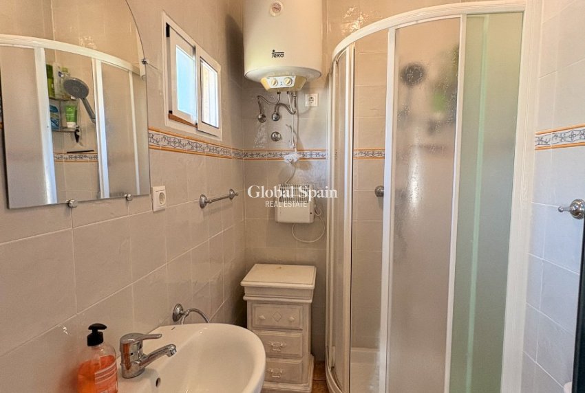 Resale - HOUSE -
CREVILLENTE